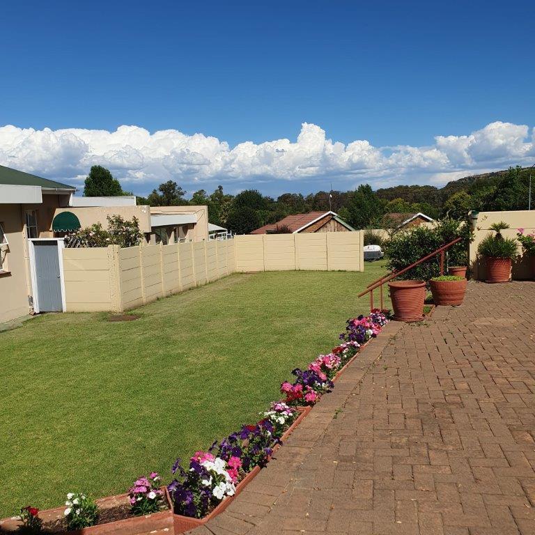 5 Bedroom Property for Sale in Ladybrand Free State